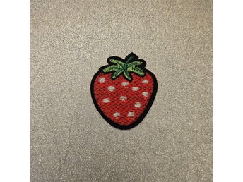DIY / Tygmärke Patch / stryk på kläder / Jordgubbe