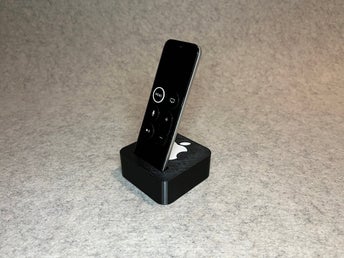 Förvaringsställ för Apple TV-fjärrkontroll