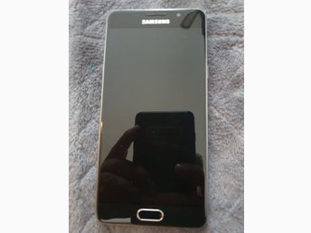 Samsung galaxy A5 2016 modell olåst i fint skick frifrakt Samsung galaxy A5 2016 modell olåst i fint skick frifrakt