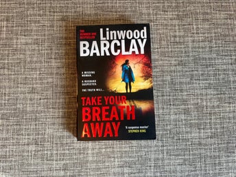 Take Your Breath Away av Linwood Barclay, 2022