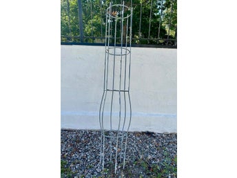 Högt växtstöd / rosenstöd i metall – metallspaljé – 197 cm
