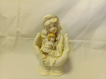 Jungfru Maria och Jesusbarnet, Figurin i