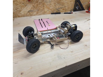 Tamiya xr311 chassi med Futaba-elektronik