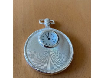 Fickur i silverfärg