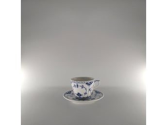 Royal Copenhagen Musselmalet Halvblonde Kop med Underkop (16 cl)