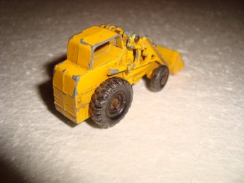 Vintage Traktor med frontskopa Matchbox i metall raritet