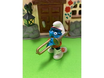 Orkestersmurf som spelar trombon från år 2002…toppskick…