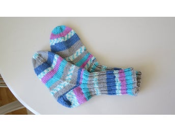 Handstickade raggsockor strumpor stl 38-39 ullsockor Raggi ull