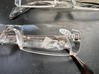 2 par R-Specs läsglasögon +1.00