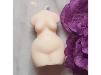 Demi Candle mini doftljus med form av kvinnokropp HELT NY!