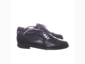 bally brogues