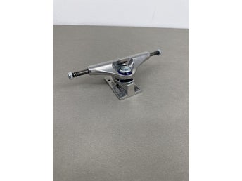 SF Deluxe Productions VE TRK ALL POLISHED 5.2 H Truck