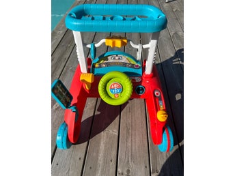 Fisher-Price gåstol med lekpanel