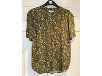 FREE/QUENT grön blus, storlek X-SMALL
