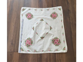 Vintage duk med blommigt mönster