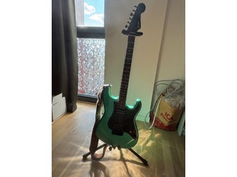 Fender Boxer Series Stratocaster HH MIJ – Sherwood Green Metallic