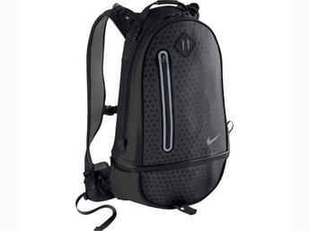 nike cheyenne vapor running backpack