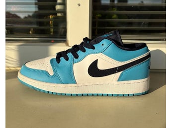 Nike Air Jordan 1 - Storlek 38 - Kanonskick - Nypris var 1359kr - Fri frakt