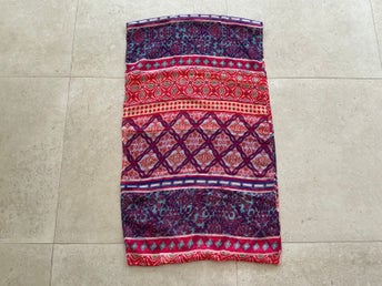 Vacker, färgglad, lätt tubhalsduk Scarf