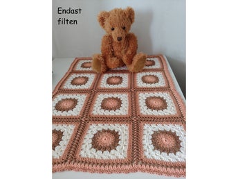 Dockfilt / babyfilt, ca 45 x 60 cm, blommotiv, bomull