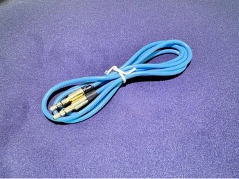 AUX kabel 100cm (Ljus