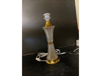 Bordslampa /lampa mässing glas retro svensk design 70- tal
