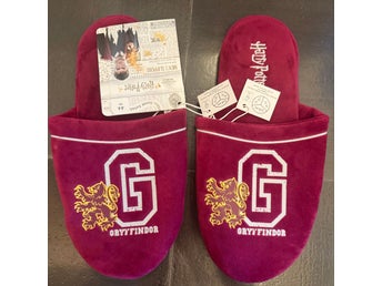 Gryffindor tofflor • Strl 44 • Harry Potter • Nyskick • Fluffig