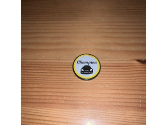 Pin / Nål / Knapp - Champion