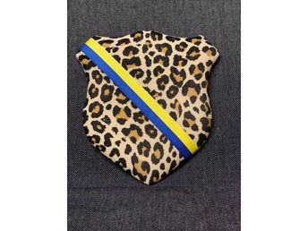 Märkestavla för simmärken/smycken leopard ljus/Heja Sverige