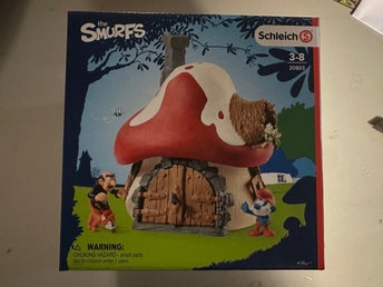 Schleich Smurfs Smurfhus med Gargamel och Azrael