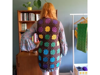 Virkad Blommor Väst Regnbåge Multifärgad Retro 60tal 70tal Hippie Bohem Boho M L