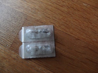 2 st glödlampor reservlampor 12V 1,2W OSRAM 2721