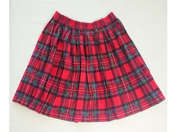 Linus Lotta kjol strl. 160