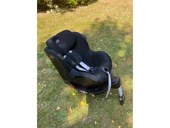 Britax Römer Dualfix i-Sense bilbarnstol med bas