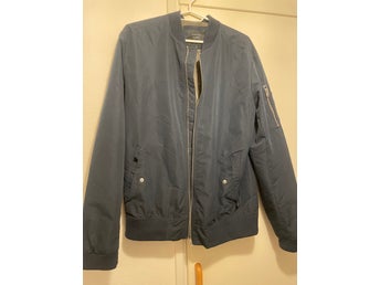 Jack & Jones Core mörkblå jacka, storlek M