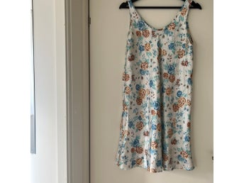Retro Flerfärgad blommig klänning