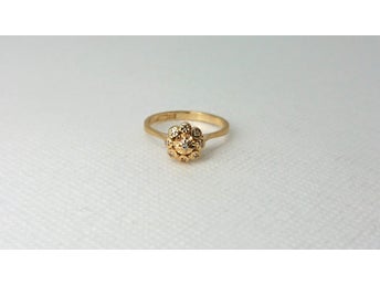 Vacker vintage diamant ring i äkta 18k guld, 17mm