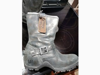 cat raw boots