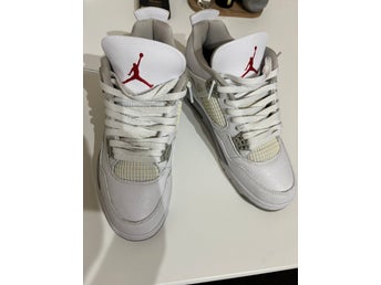 Nike Air Jordan 4, Oreo Retro skor