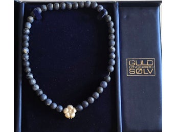 OLE LYNGGAARD. Collier i Lapis Lazuli.