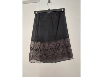 Vintage, retro, 60-70 tal, Svart underkjol med spets storlek S/XS