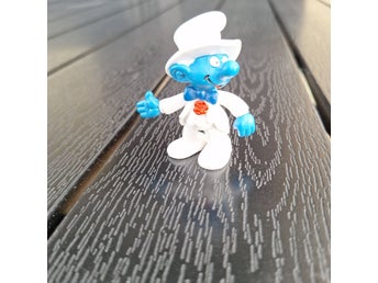 Smurf i vit kostym med hatt, Schleich, PEYO, Made in Germany, 1991
