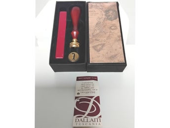 Beautiful Dallaiti Toscana BX45 wax seal set, Made in Italy.