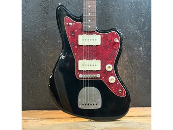 Belle JZ Offset Prototype Relic Black med Fender J Mascis Jazzmaster mic PLEK’d