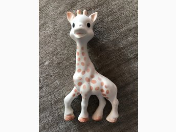 sophie the giraffe bitleksak