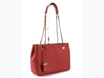 DKNY röd väska DKNY röd väska