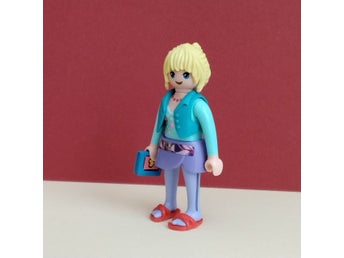 Playmobil ung kvinna med bok
