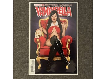 Vampirella #11 (2018)(Cosplay Cover)