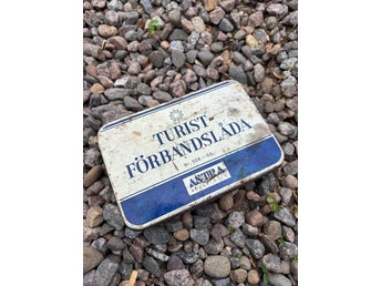 Turistförbandslåda Astra, nr. 508-00, äldre apotek, innehåll, bl.a Laxante Salud