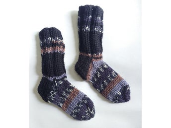 Handstickade raggsockar/yllesockar strl. 18 (innermått 120 mm)
